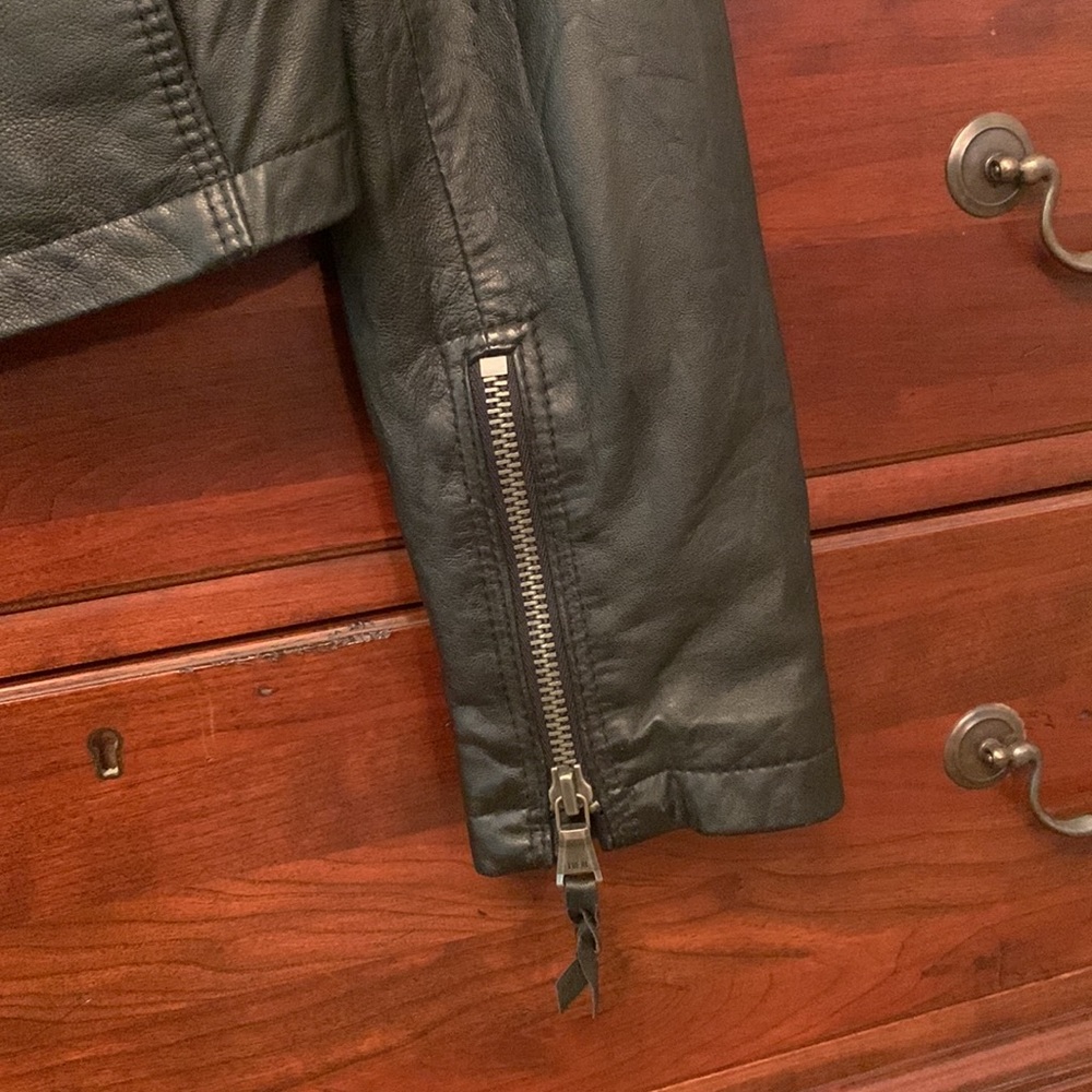 June 100% Genuine Leather Jacket - Picture 9 of 11